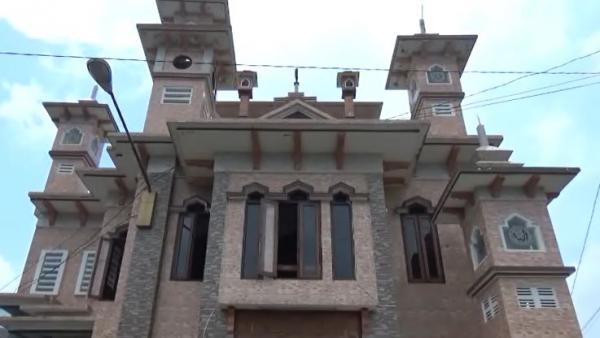 Masjid di Kabupaten Bandung yang Disatroni Pencuri, Jumat (17/1/2020) (Foto: iNews/Yuwono)