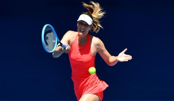 Maria Sharapova gugur di putaran pertama Australia Open 2020 (Foto: AFP/John Donegan)