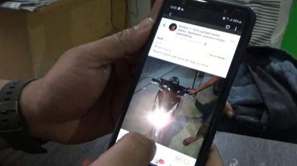 Iklan di medsos Iklan jual sepeda motor curian yang dipasang di media sosial pelaku (Firdaus/iNews)