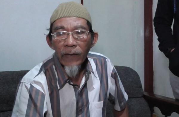 Pemilik kos di Bukittinggi Saifullah, Selasa (11/2/2020) (Foto:iNews/Wahyu Sikumbang)