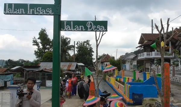 Desa Cipanas Sumedang