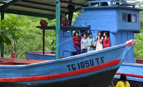 Pulau Galang 2 Fullback muda Bagas Kaffa (kiri) berambisi masuk tim inti Barito Putera. (Foto: Media LIB)