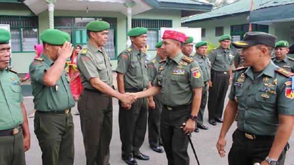 Agus Subiyanto Ist Brigjen TNI Agus Subiyanto saat masih menjabat Danrem Tadulako menyapa para anggotanya di Donggala, Sulawesi Tengah, Kamis (12/12/2018). (Foto: dok. Kodim 1306/DGL).