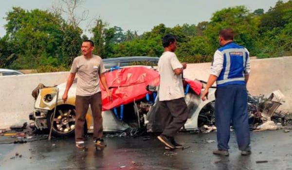 Nissan GTR R35 yang dikendarai Wakil Jaksa Agung Arminsyah. (Foto: TMC Polri)