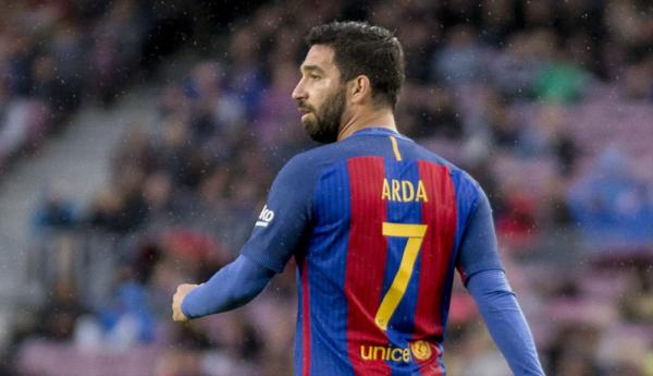 Arda Turan Karier Arda Turan di Barcelona hanya berlangsung singkat (Foto: Talk Sport)