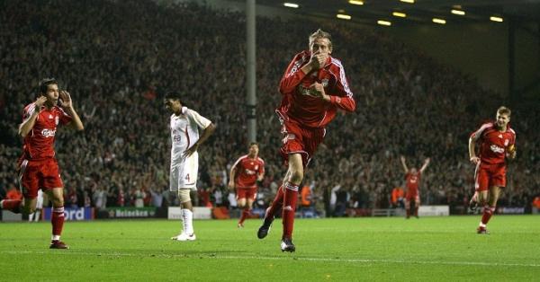 Mantan Penyerang Liverpool, Peter Crouch