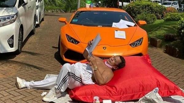 PSX 20200418 190122 Foto: Instagram@hotmanparisofficial