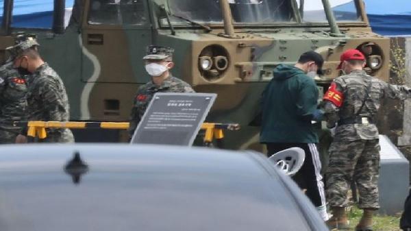 Son Heung-min Tiba di Kamp Wajib Militer Korsel (foto: mirror)