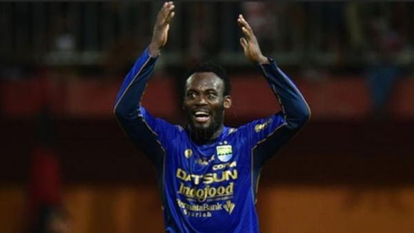 Michael Essien Michael Essien saat berkostum Persib Bandung pada Liga 1 2017. (Foto: Persib)