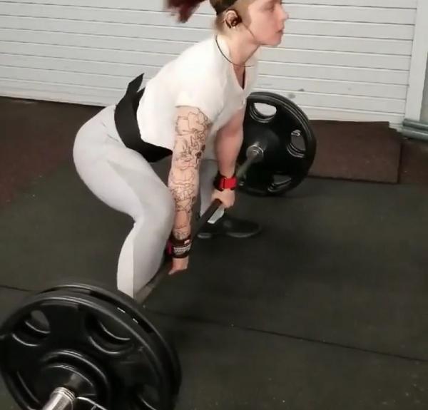 Foto: Instagram @mr.reds.wrenching