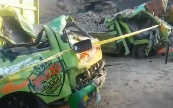 Longsor tambang galian batu terjadi di Desa Blimbing Kecamatan Sluke, Kabupaten Rembang, Jawa Tengah (Jateng). (Foto: iNews/Musyafa)