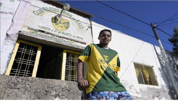 Marcos Rojo pesepakbola transgender asal Argentina (foto: AFP)