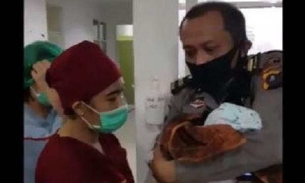 Polisi di Medan Selamatkan Bayi Baru Lahir yang Ditemukan 