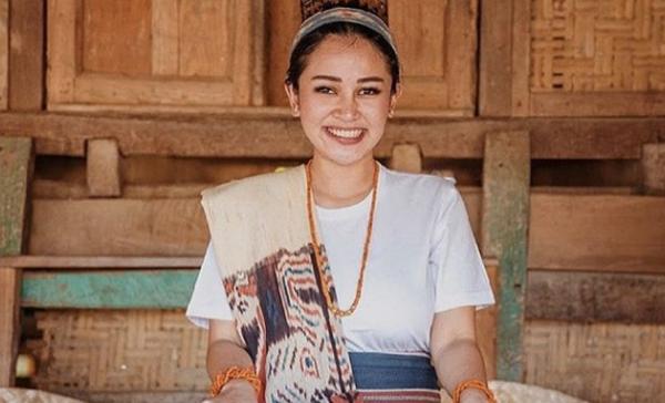 Artis Tidak Menjalankan Puasa karena Pindah Agama. (Foto: instagram)