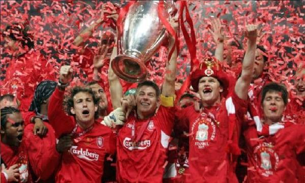 Steven Gerrard saat mengantarkan Liverpool juara Liga Champions 2004/2005 (foto: Foxsports)