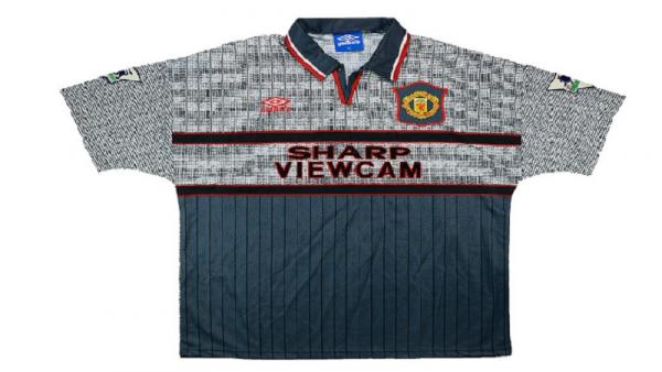 Jersey tandang Manchester United musim 1995/1996