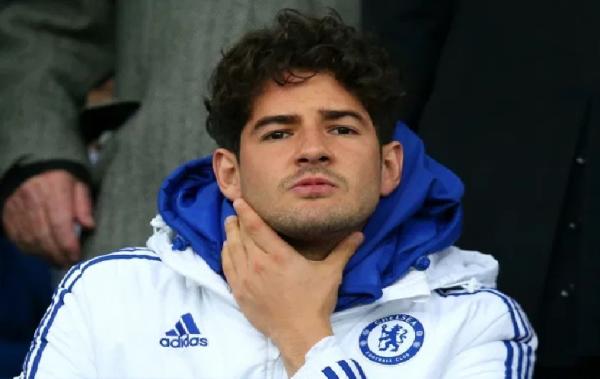 Alexandre Pato lebih sering jadi cadangan di Chelsea