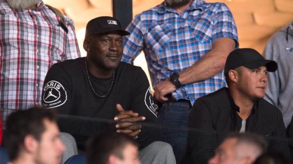 Jordan PSG Michael Jordan pernah menonton langsung PSG di Parc des Princes. (Foto: Oma Sports)