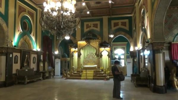  Harga Tiket Masuk Istana Maimun, Bagian Dalam (Foto: iNews/Ahmad Ridwan Nasution)