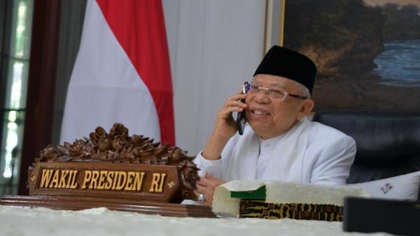 Posting Foto Ma ruf Amin dengan Kakek  Sugiono  Pelaku 