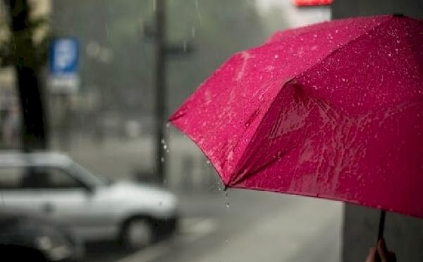 Prakiraan Cuaca Jakarta: Cerah Berawan di Pagi Hari, Hujan Ringan Siang Nanti
