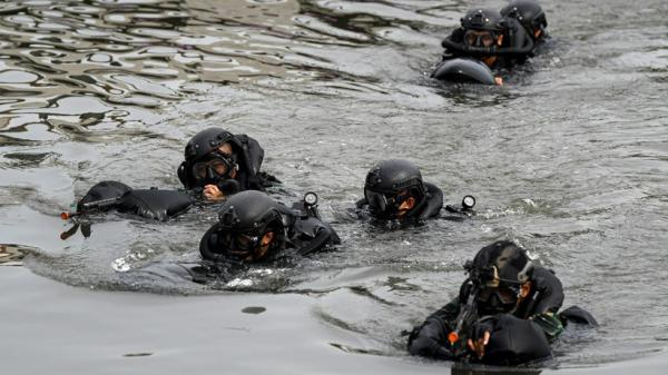 Komando Pasukan Katak (Kopaska) TNI AL melakukan penyerbuan ke markas pemberontak yang ada di Pulau Damar, Kepulauan Seribu. (Ilustrasi Antara)