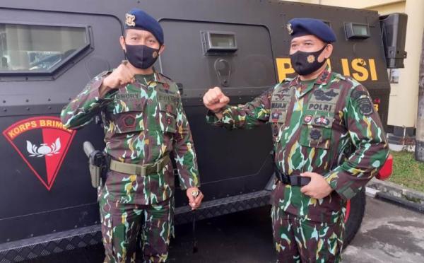 Dansat Brimob Lama Polda Sulut dan yang Baru
