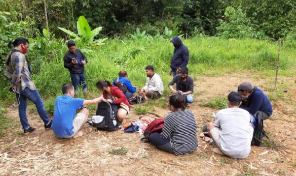 lewat jalan tikus 39 wni dari malaysia