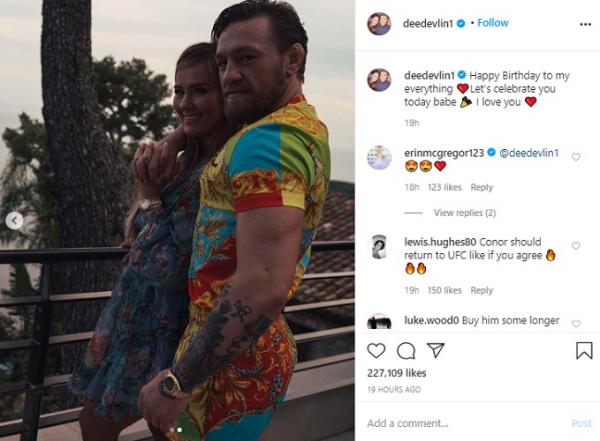Dee Devlin, memajang foto kemesraan dirinya bersama sang kekasih, Conor McGregor, Selasa (14/7/2020). (Foto: Instagram @@deedevlin1)
