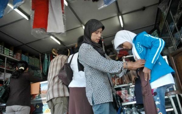 Pemkot Yogyakarta Larang Sekolah Wajibkan Siswa Beli  Seragam 