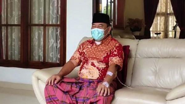 Bupati Ogan Ilir Sumsel, Ilyas Panji Alam nekat gelar konpers saat positif Covid-19 (Antara)