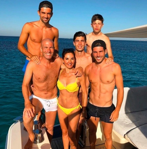 Personel Ditlantas Polda Jabar saat apel pergeseran pasukan untuk pengamanan Idul Adha 1441 Hijriah, Rabu (29/7/2020). (Foto: Humas Polda Jabar)