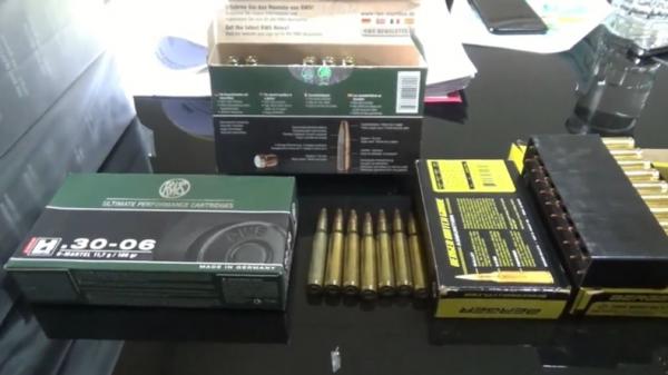 Peluru aktif Ratusan amunisi peluru aktif yang diamankan polisi dari pemuda di Palembang (Firdaus/iNews)