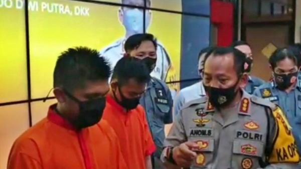 Youtuber yang melakukan prank daging kurban isi sampah di Palembang  (Antara)