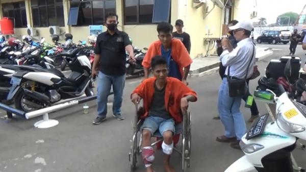 Kakak beradik di Palembang kompak menjambret ibu rumah tangga (Firdaus)
