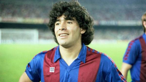 Diego Maradona pernah berkostum Barcelona. (Foto: FC Barcelona)