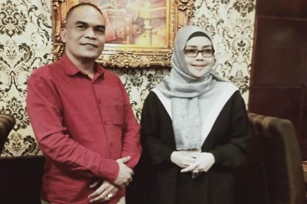 Pedangdut Iyeth Bustami-Kaderismanto siap bertarung di Pilkada Bengkalis 2020. (Foto: SINDOnews)