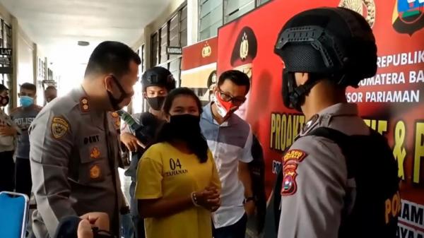 Pencabulan Lala, pelaku pencabulan bayi berusia 8 bulan di Pariaman, Sumbar (Eka Guspriadi/iNews)