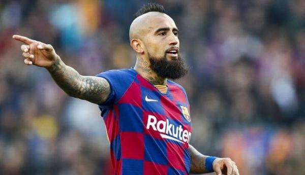 Arturo Vidal 1 Gubernur Jatim, Khofifah Indar Parawansa saat meninjau pembelajaran tatap muka di Probolinggo. (Foto: iNews/Hana Purwadi)