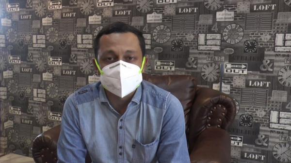Ketua IDI Subulussalam, Dokter Muhammad Armansyah menjelaskan telah melaporkan kasus ancaman terhadap para tenaga medis di RSUD Subulussalam kepada polisi, Kamis (20/8/2020). (Foto: iNews/Ropi Rahendra)