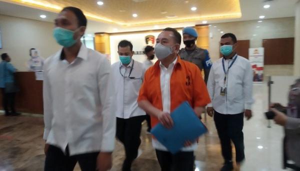 Djoko Tjandra saat menjalani pemeriksaan sebagai tersangka kasus penyuapan pencabutan red notice di Bareskrim Polri, Jakarta, Senin (24/8/2020). (Foto: Antara)