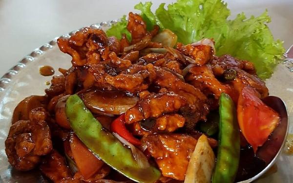 IG@angelinaenasoesanti (iNews.id/esa putra tanjung)