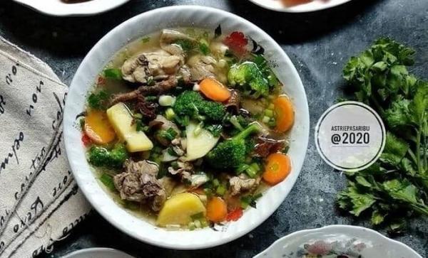 Resep Sayur Sop Iga Sapi IG@astriepasaribu (iNews.id/esa putra tanjung)