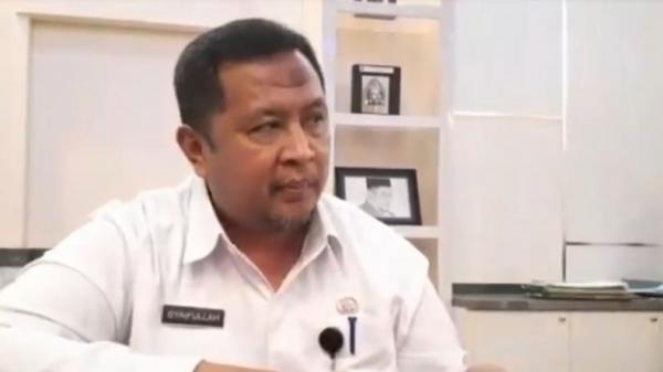 Sekda Bondowoso Syaifullah menanggapi screenshot percakapannya dengan ASN dokter gigi yang viral, Kamis (27/8/2020). (Foto: iNews/Riski Aminul Ahmad)