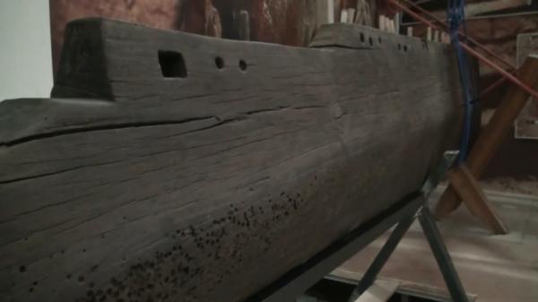 Kemudi kapal bersejarah diserahkan warga Palembang ke Museum Balaputra Dewa (Ahmad Syaiful/iNews)