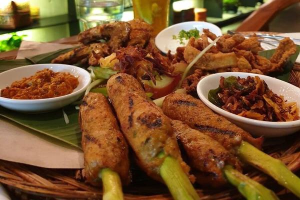 Makanan Khas Bali: Nasi Campur, Kelezatan Yang Tak Terkalahkan - Resep ...