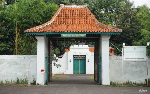 Kasepuhan Cirebon (Foto: Instagram IG@cirebontrending)