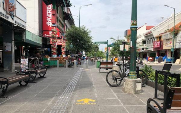 pedestrian Jalan Malioboro Yogyakarta Suasana di sepanjang pedestrian Jalan Malioboro Yogyakarta (Foto: Antara/Eka AR)