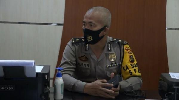 Polda Sumsel SPKT Kepala Siaga SPKT Polda Sumsel,Kompol Kahar Muzakir (Firdaus/iNews)