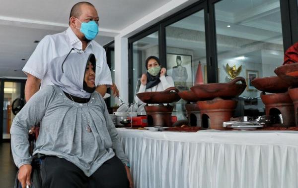 Ketua Dewan Perwakilan Daerah (DPD) La Nyalla Mahmud Mattalitti saat menerima pengurus DPP Perkumpulan Penyandang Disabilitas Indonesia (PPDI) di kediaman Jakarta, Senin (14/9/2020). (Foto: ist)